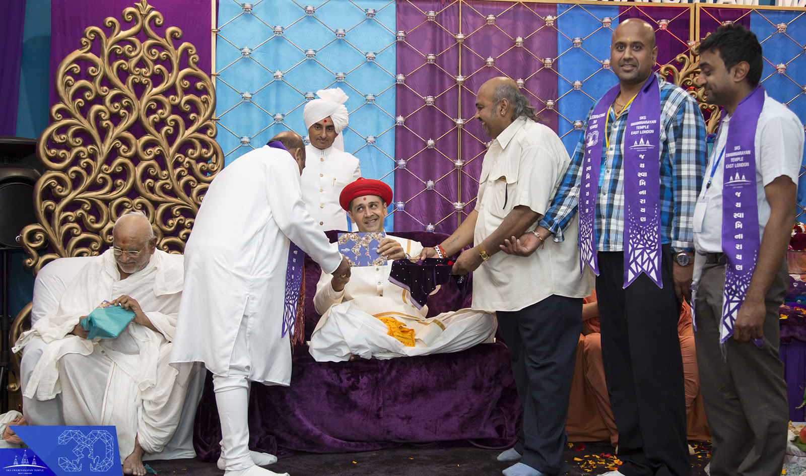 101  - ©1987-2017 SKS Swaminarayan Temple East London